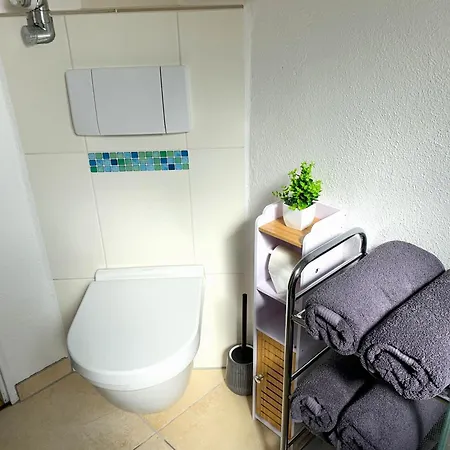 Perfekt Fuer 1, 2 Und Bis Zu 6 Personen - Nah Am Flughafen, Frankfurt City, Wiesbaden Und Ruesselsheim