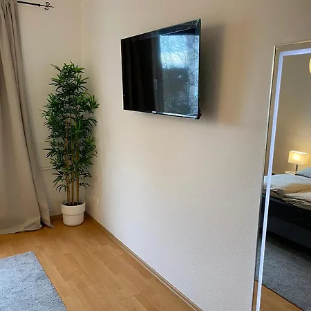 Perfekt Fuer 1, 2 Und Bis Zu 6 Personen - Nah Am Flughafen, Frankfurt City, Wiesbaden Und Ruesselsheim *